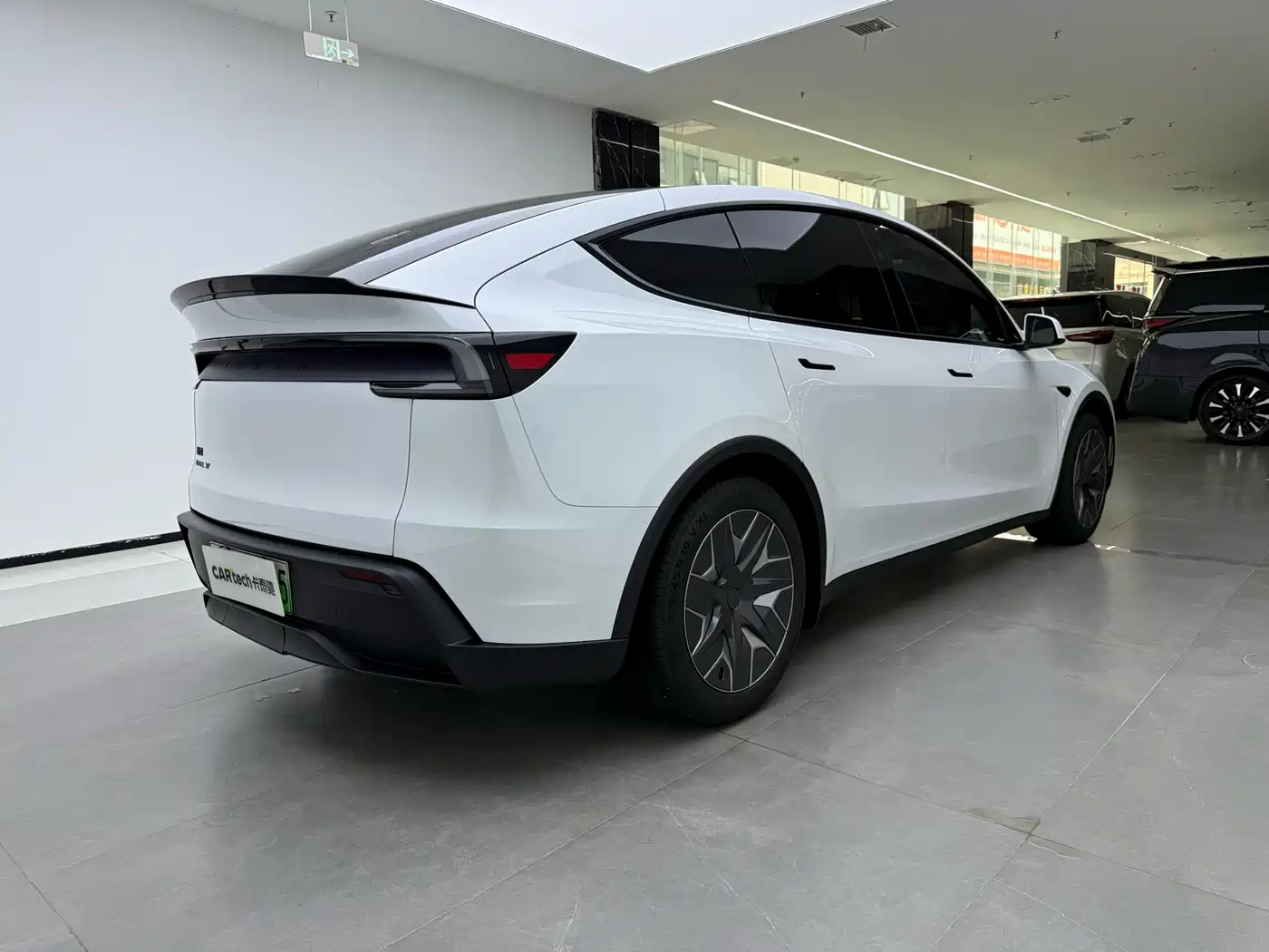 Tesla Model Y L 2026 2025 Facelift Long Range AWD