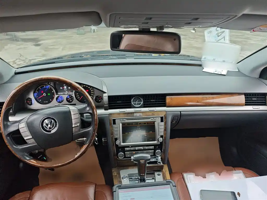 Volkswagen Phaeton 2012 3.0L Elite Custom фото 10