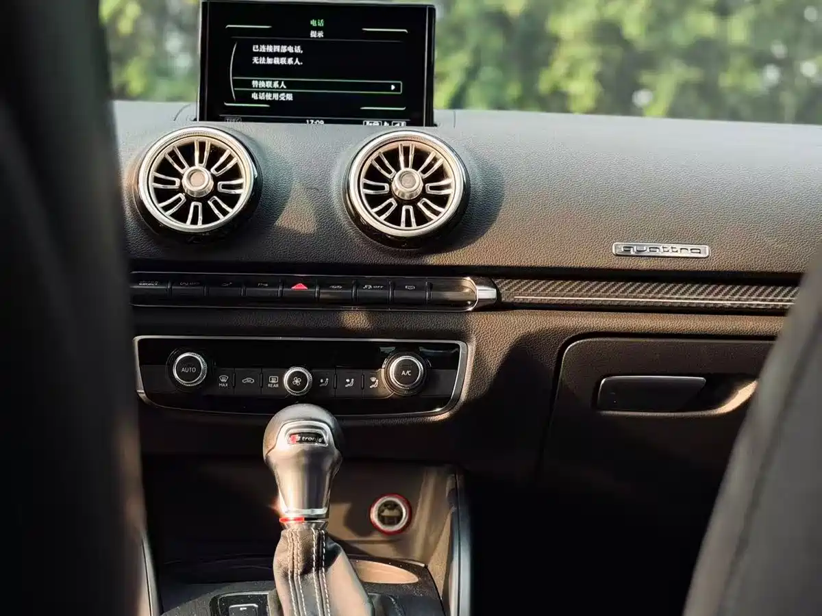 Audi S3 2015 S3 2.0T Limousine фото 5