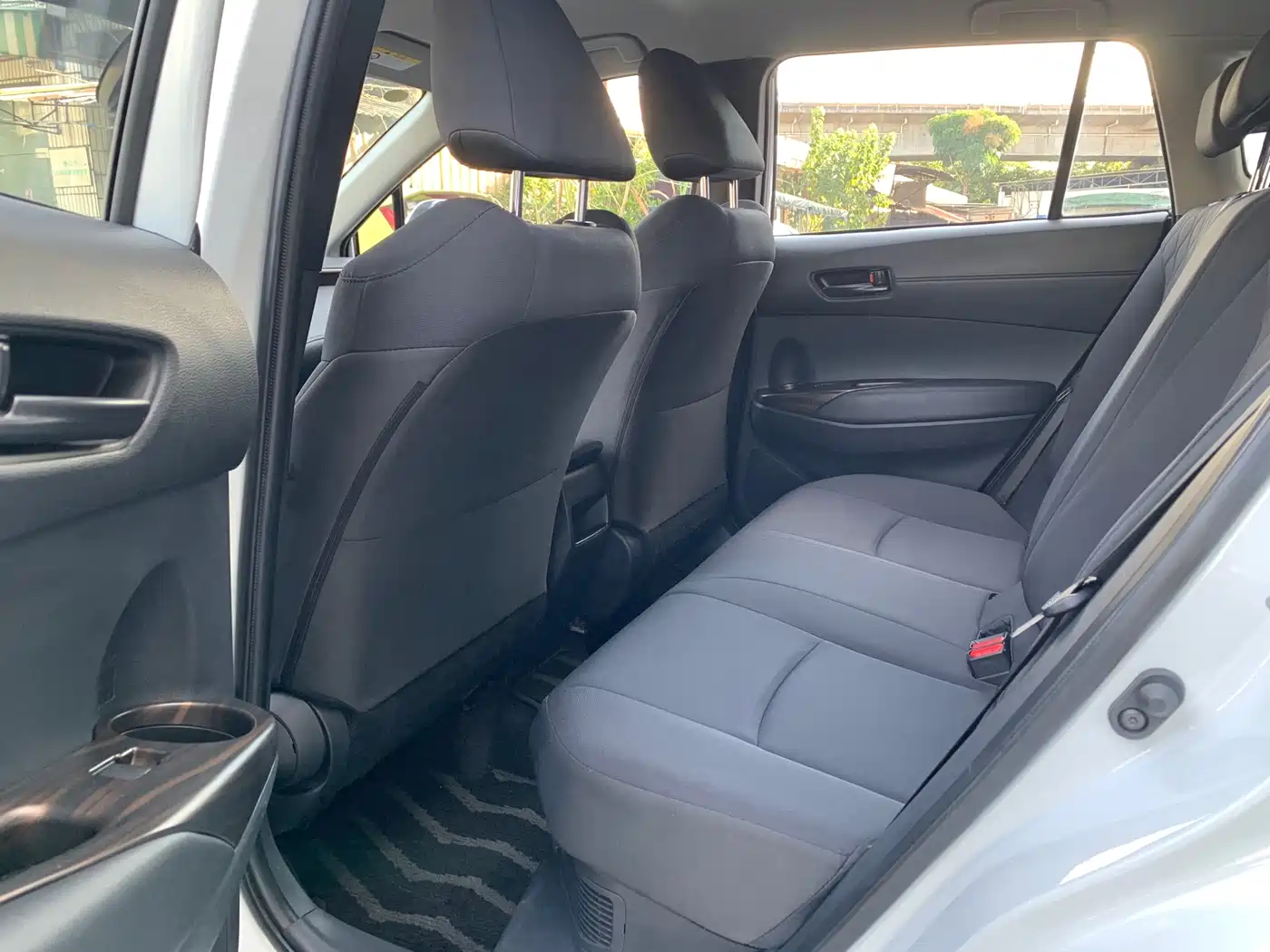 Toyota Corolla Cross 2024 2.0L Smart Hybrid Dual Engine Pioneer Edition фото 6