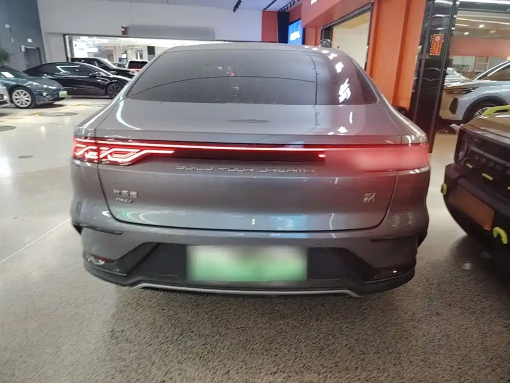 BYD Han 2022 DM-i 121KM Premium Edition фото 6