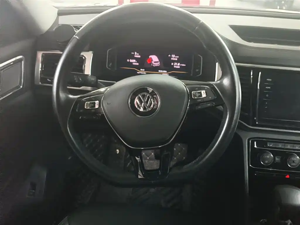 Volkswagen Teramont 2020 380TSI 4WD Luxury Edition China VI фото 17