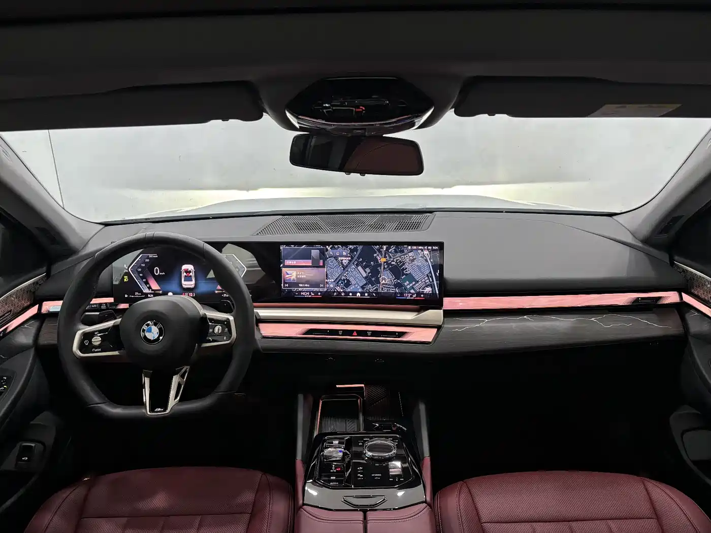 BMW 5 Series 2024 530Li Leading M Sport Package фото 13