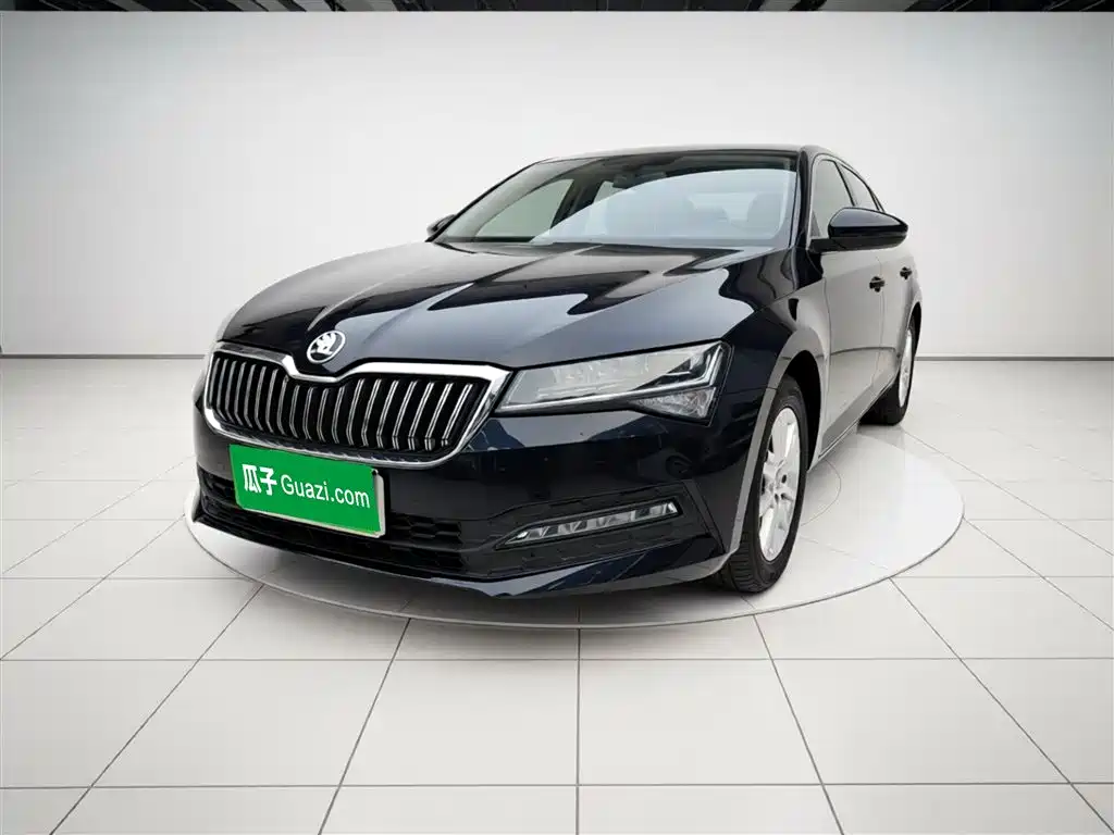 Škoda Superb 2019 TSI280 DSG Standard Edition
