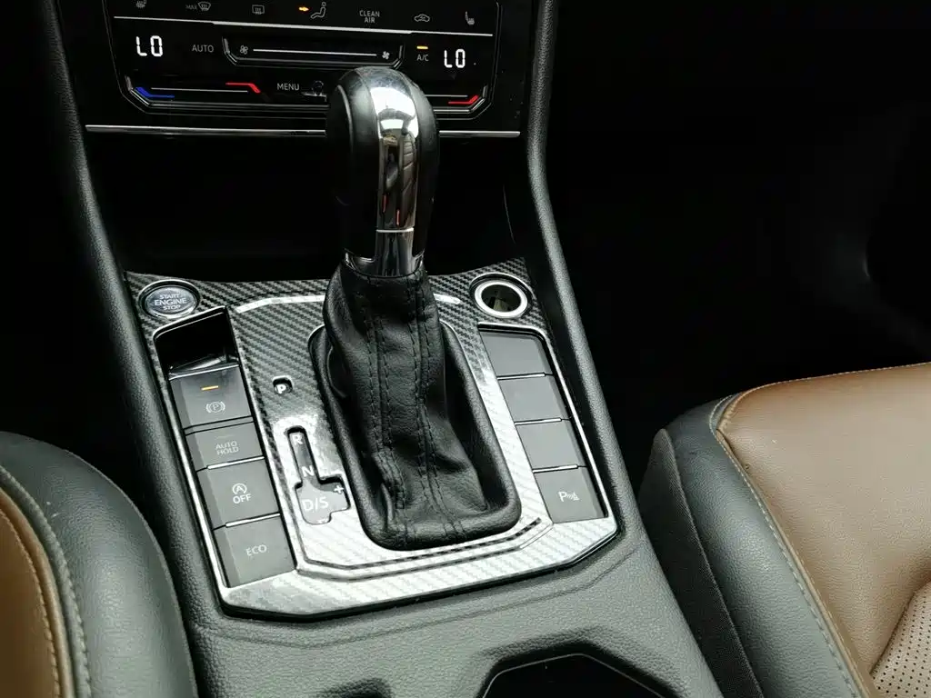 Volkswagen Lavida 2021 280TSI DSG Luxury Edition фото 13