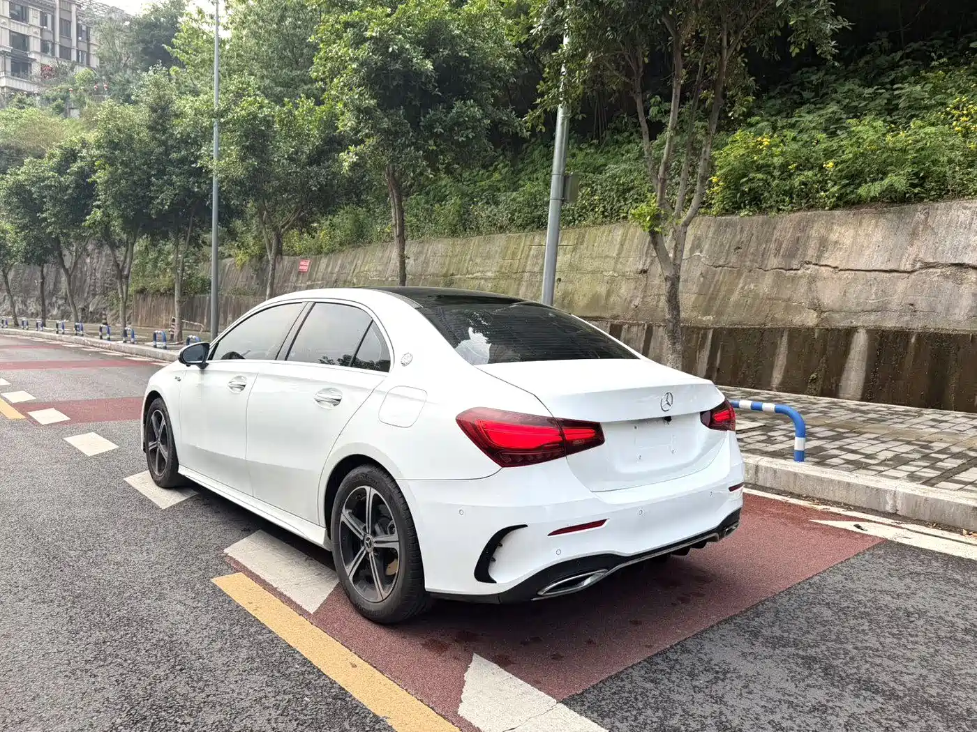 Mercedes-Benz A-Class 2023 A 200 L Fashion фото 13