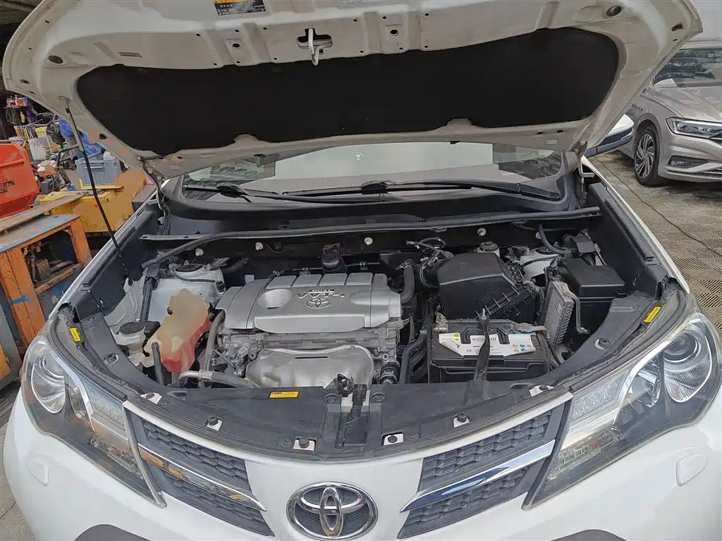 Toyota RAV4 Rongfang 2013 2.5L Auto 4WD Luxury фото 16