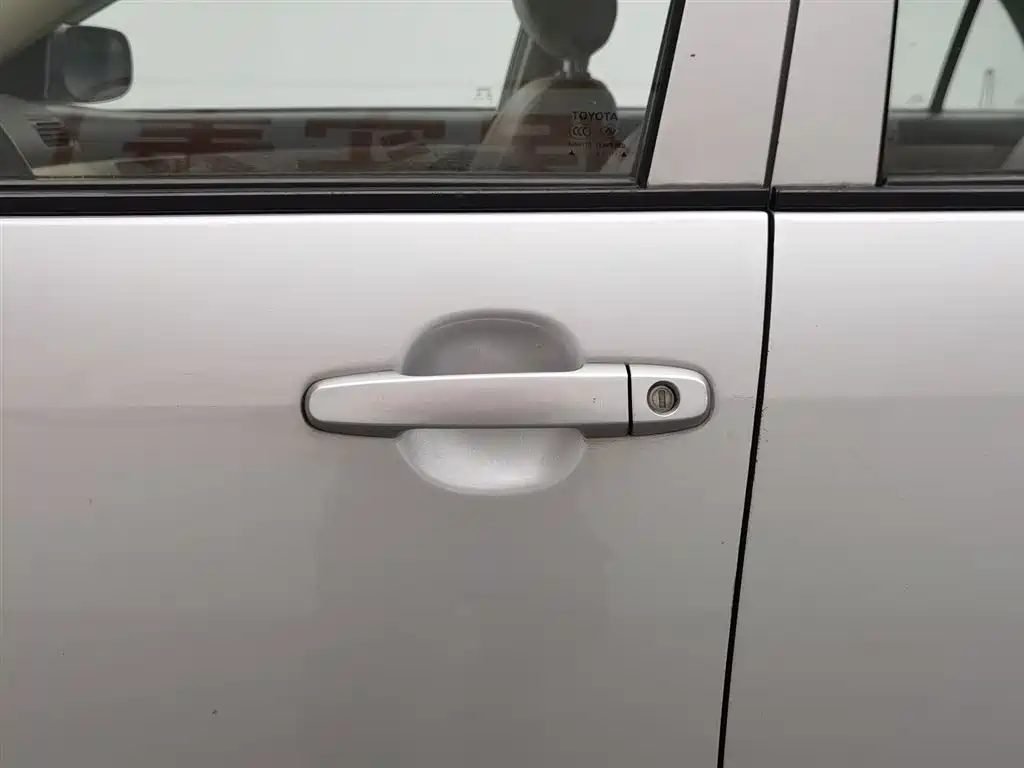 Toyota Corolla 2010 1.6L Manual Classic Edition фото 18