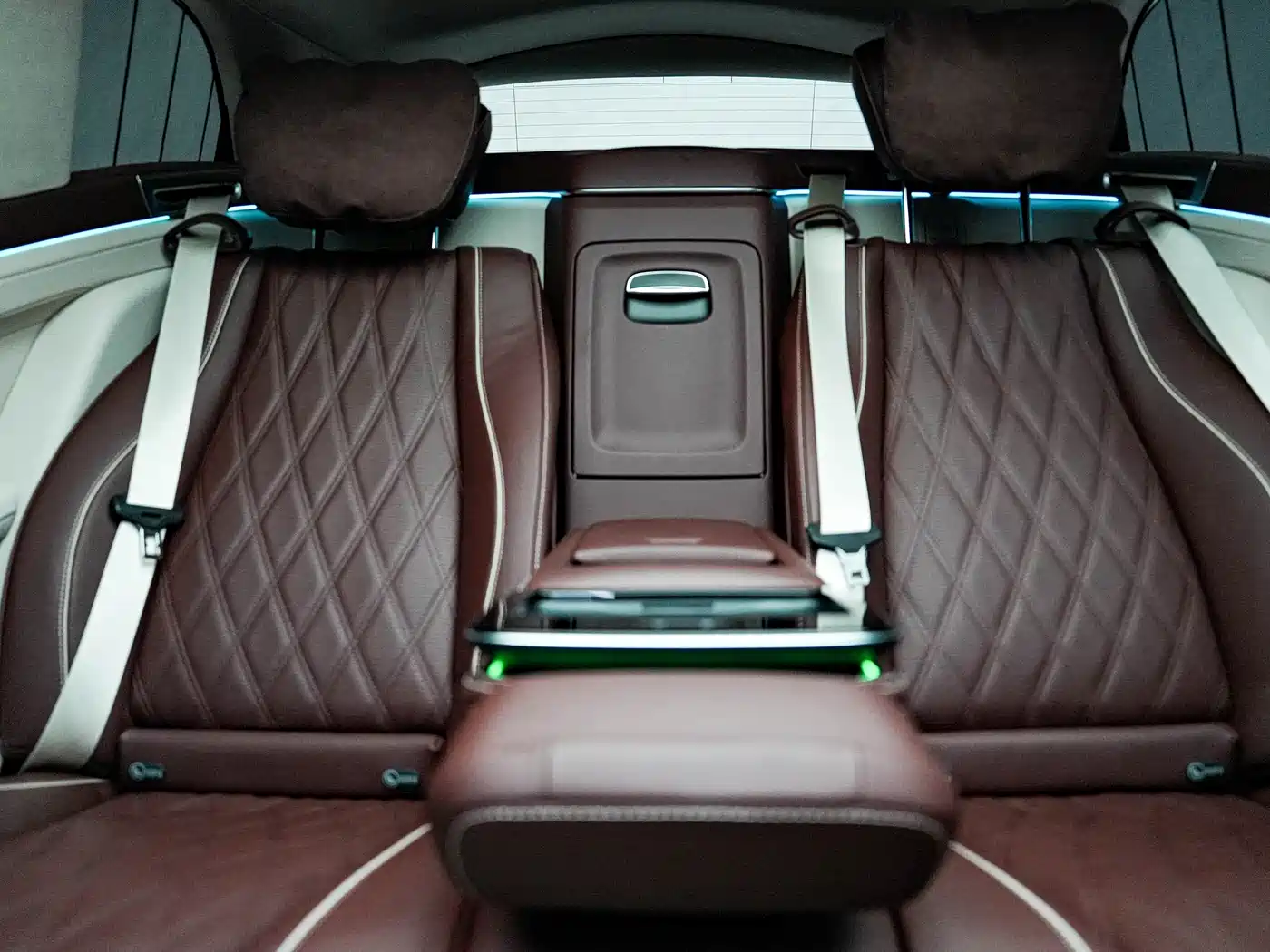 Mercedes-Benz Maybach GLS 2024 GLS 480 4MATIC фото 28