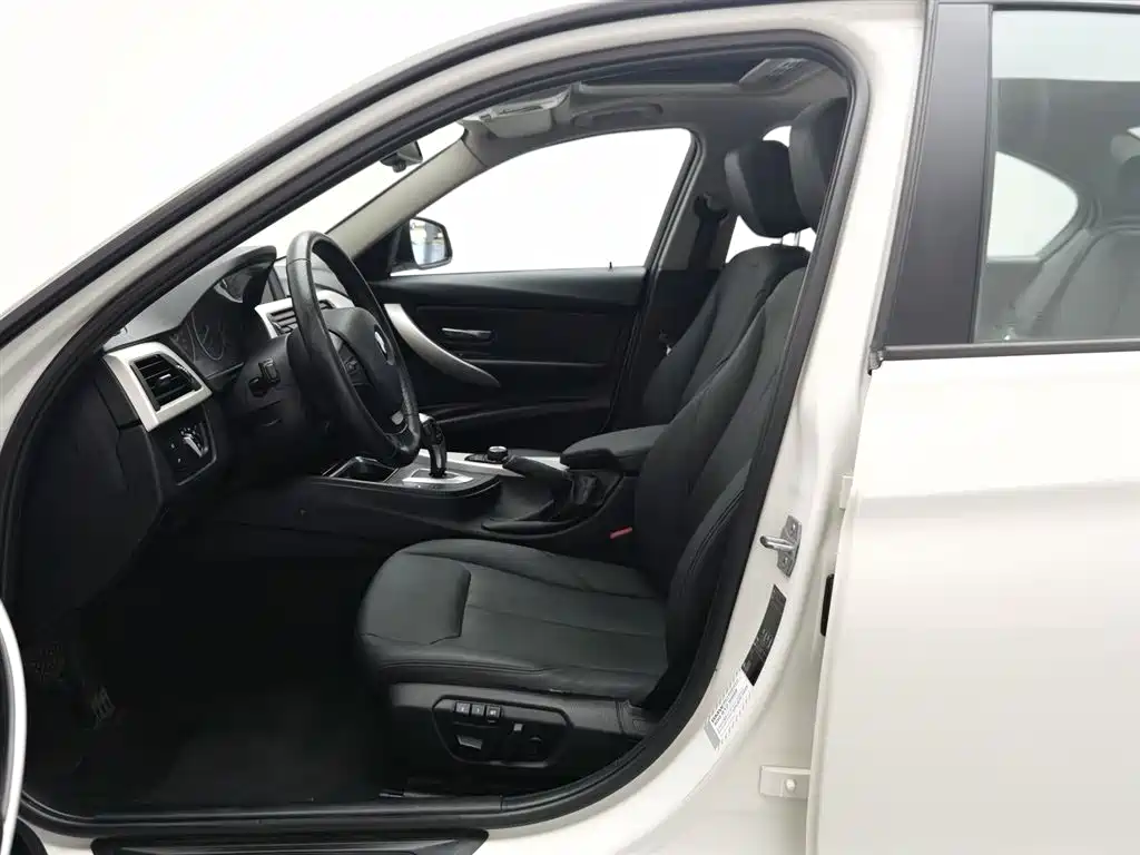 BMW 3 Series 2015 320i Super Joy Fashion фото 10