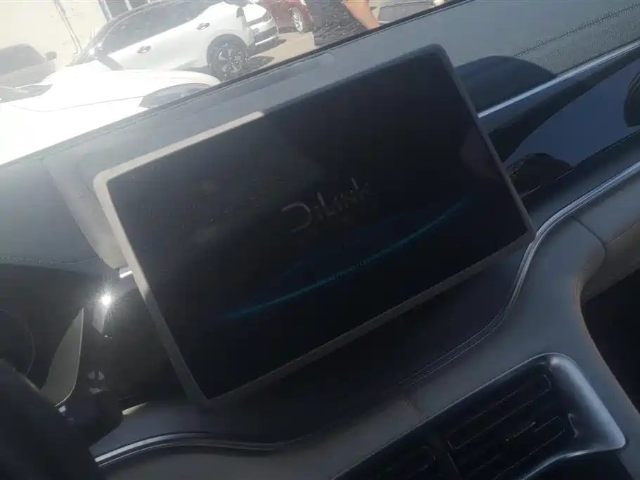 BYD Song PLUS PHEV 2024 Glory Edition DM-i 150km Flagship PLUS фото 13