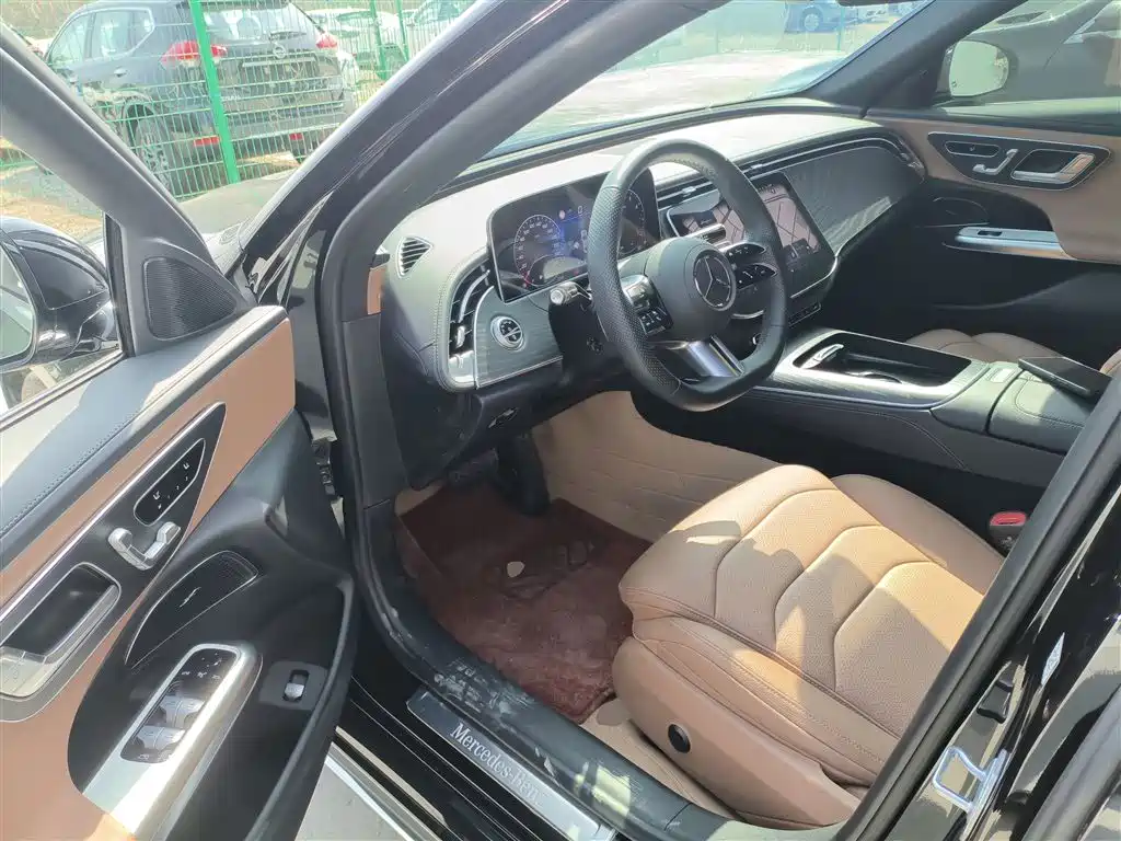 Mercedes-Benz E-Class 2024 Facelift E 300 L Fashion Sport фото 16