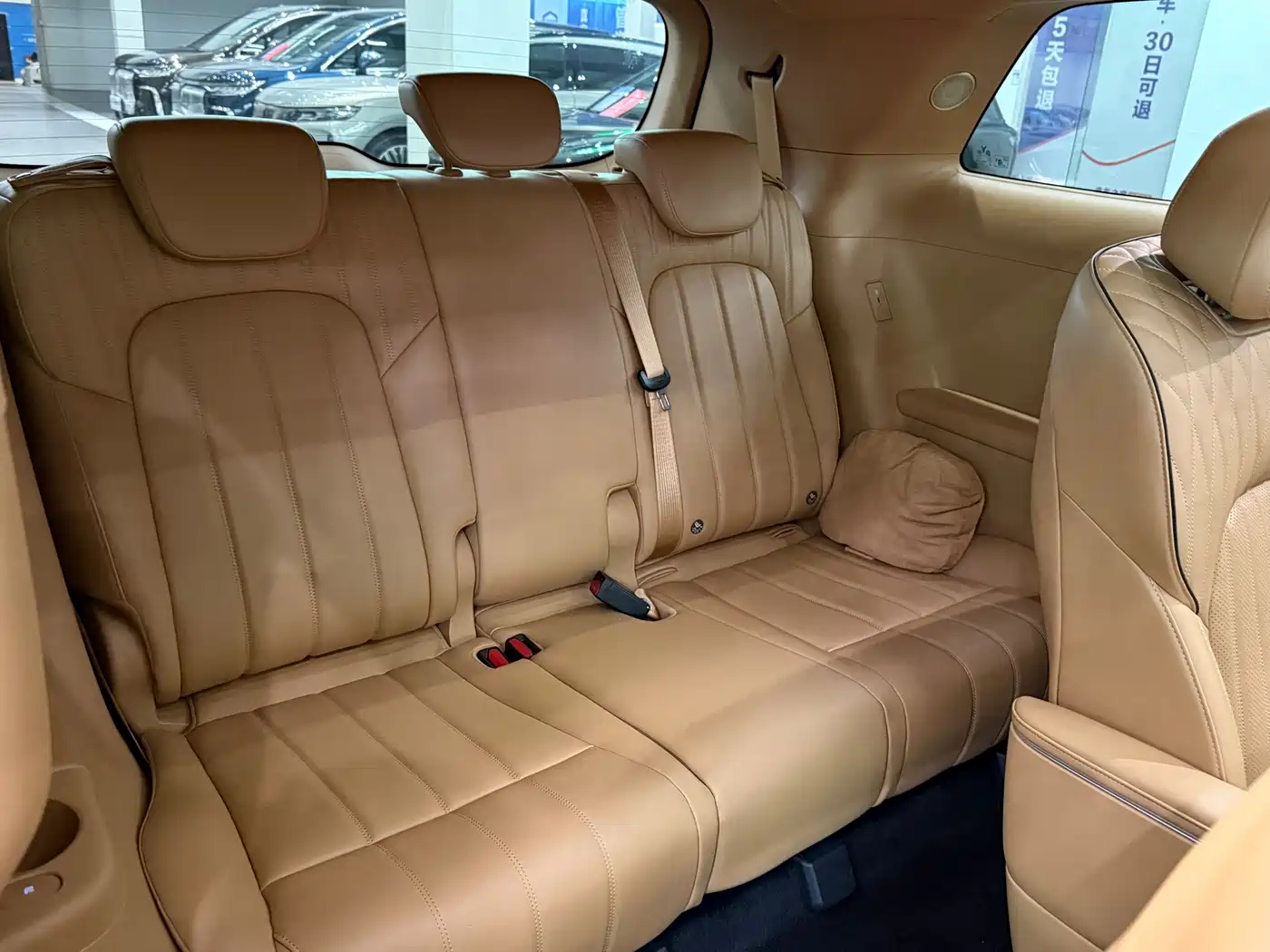 Voyah Auto Voyah Dreamer 2025 PHEV AWD Flagship Kunpeng Edition фото 14