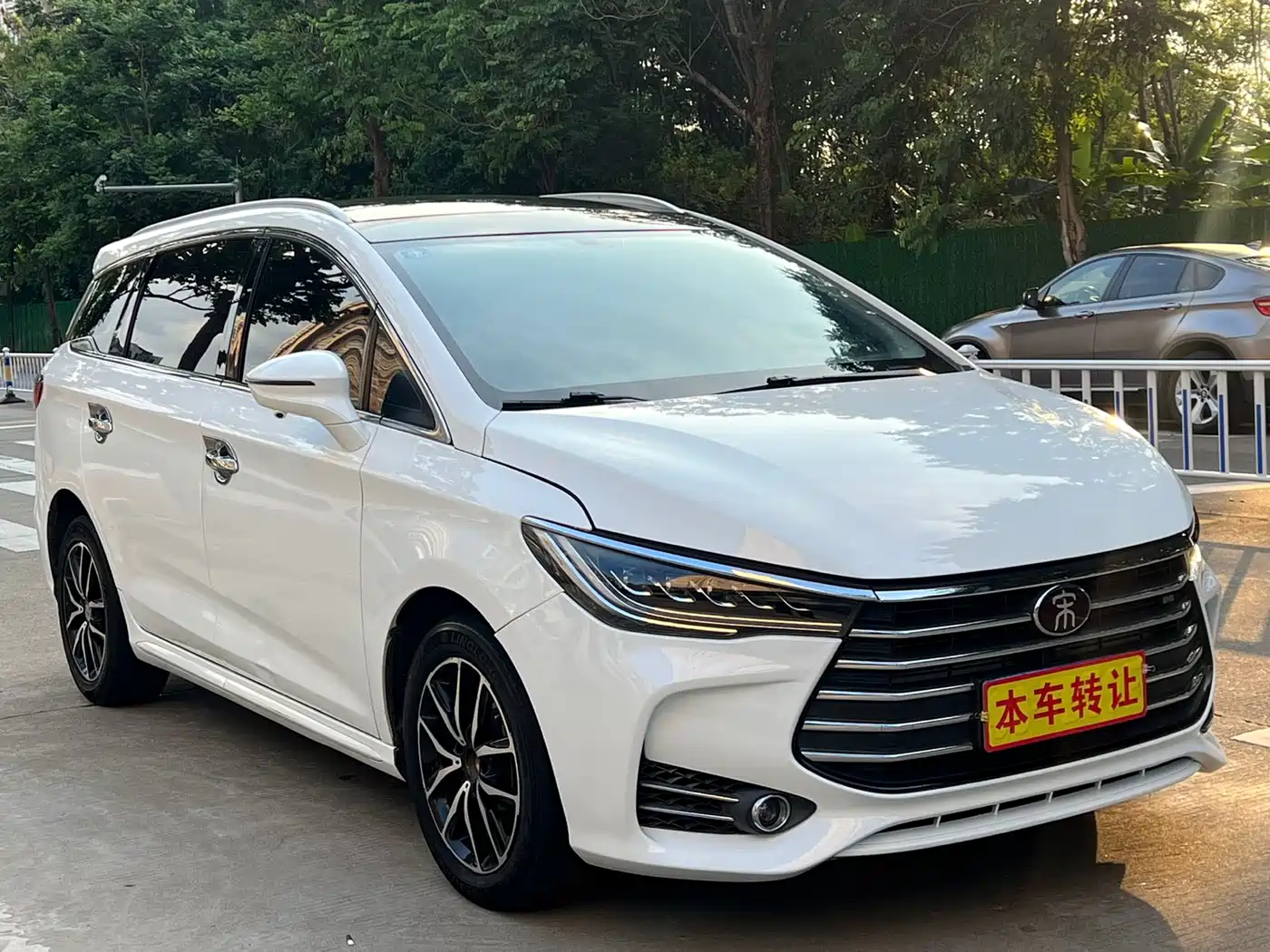 BYD Song MAX 2017 1.5T Auto Smart Elite 7-Seater фото 3