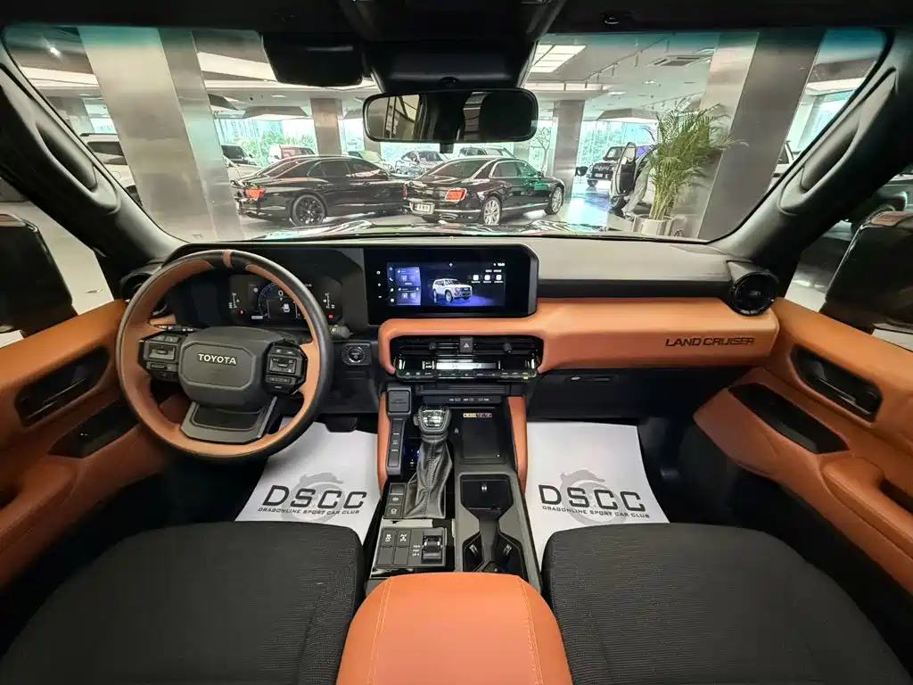 Фото 8 - Toyota Prado