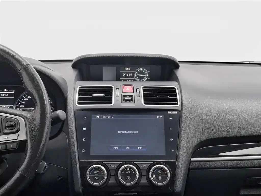 Subaru Forester 2016 2.5i Luxury Navigation Edition фото 12