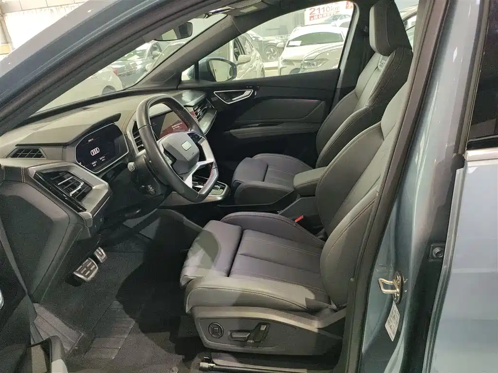 Audi Q4 e-tron 2024 40 e-tron Pioneer Edition фото 15