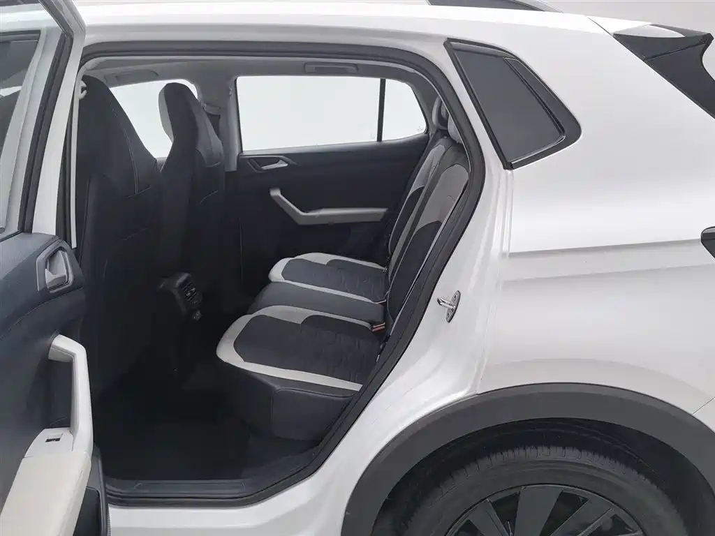 Volkswagen Tharu 2025 Model Rising Star 300TSI Aspiration Edition фото 15