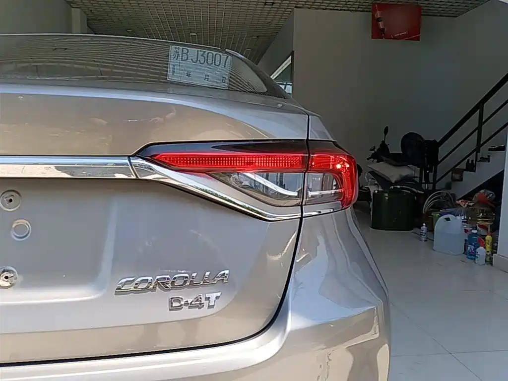 Toyota Corolla 2021 1.2T S-CVT Pioneer Edition фото 8