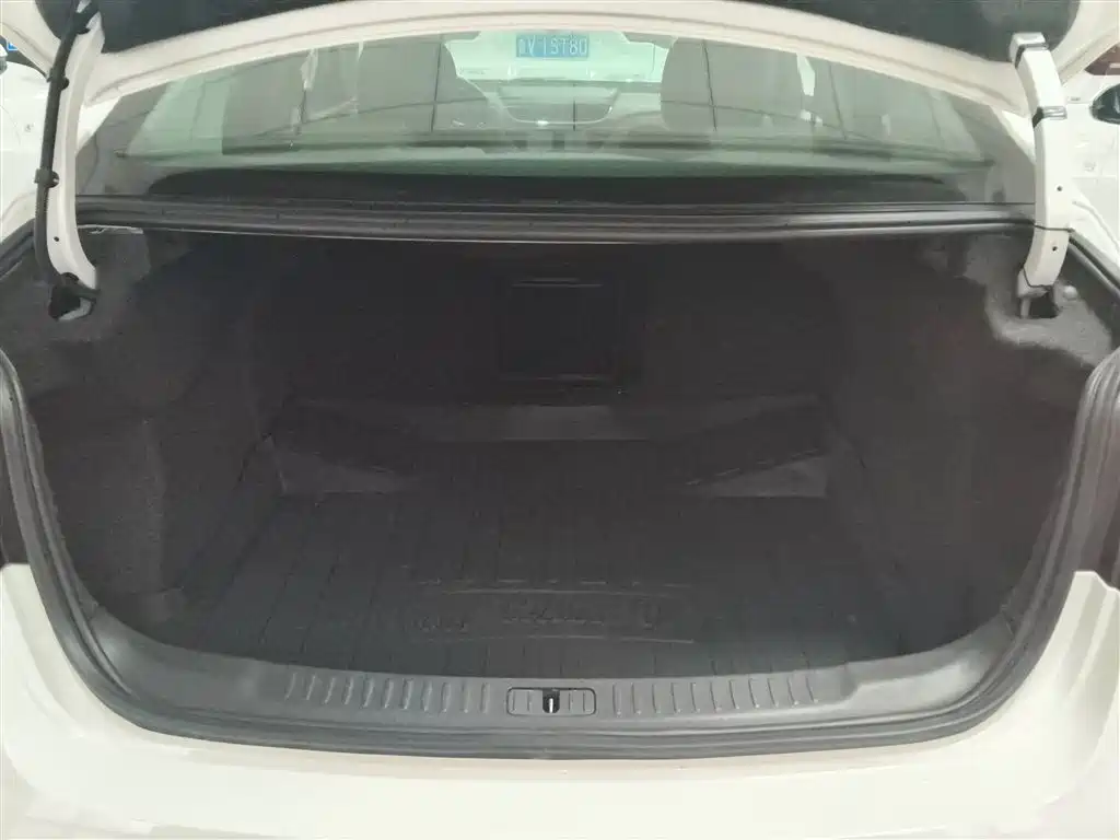 Chevrolet Malibu 2018 530T Automatic Comfort Edition фото 15