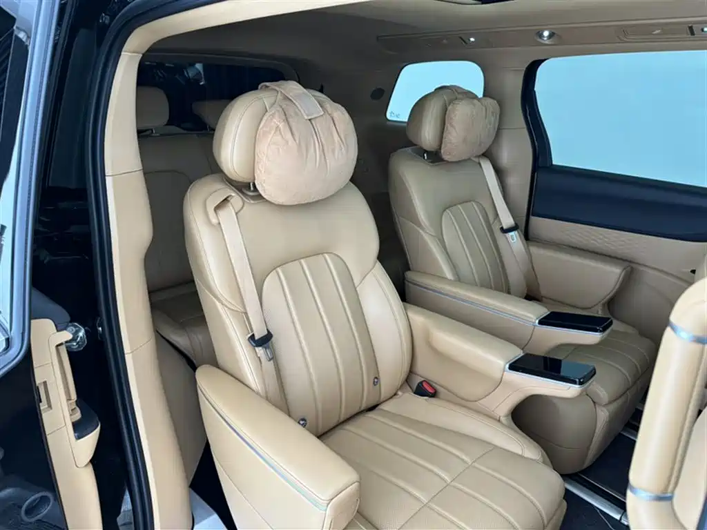 Voyah Auto Voyah Dreamer 2025 PHEV AWD Excellent Kunpeng Edition фото 19