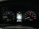 Photo 5 - Toyota Sienna