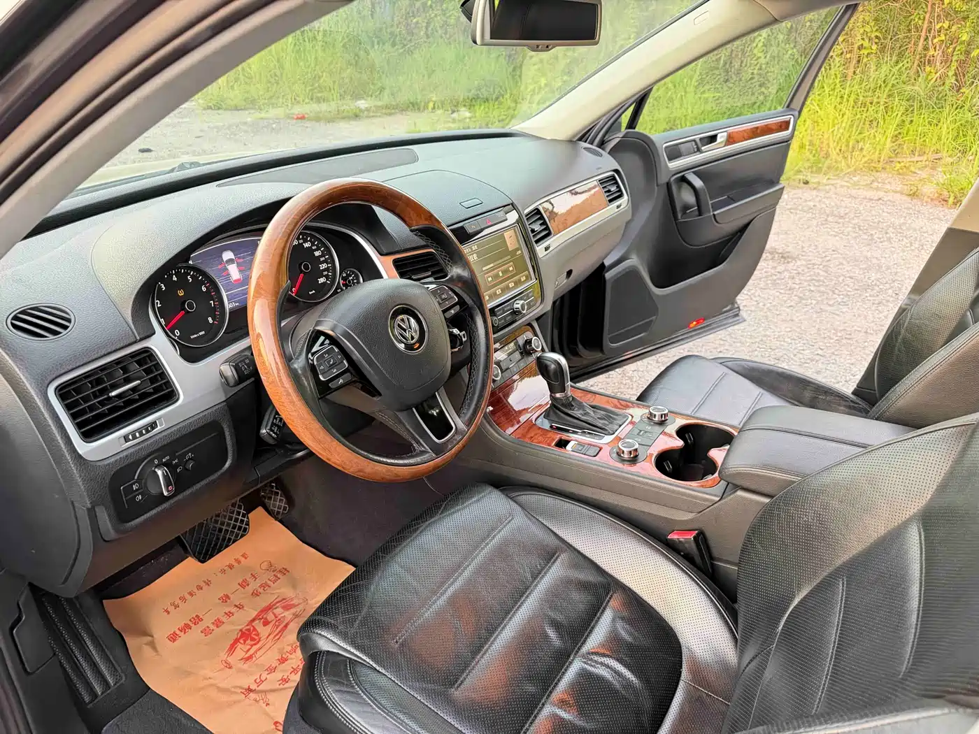 Volkswagen Touareg 2011 3.0TSI Comfort фото 8