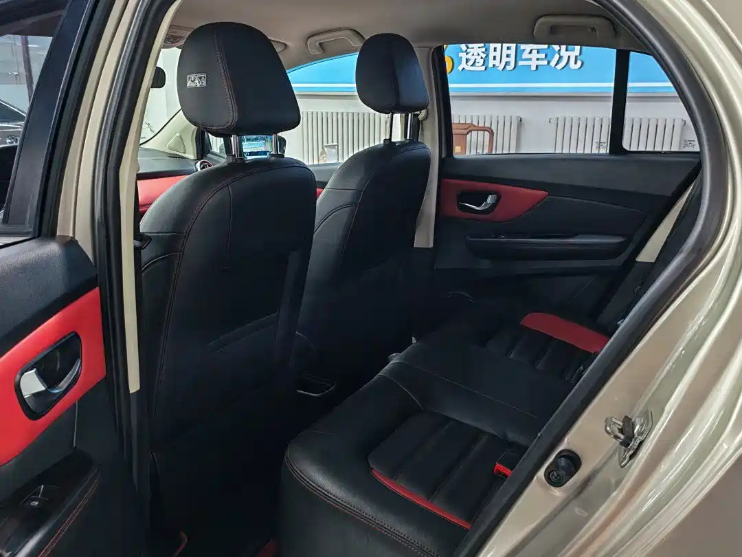 Haval H1 2015 1.5L AMT Luxury фото 6