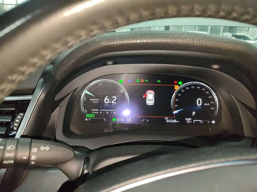 Toyota Camry 2021 Hybrid 2.5HS Fashion Edition фото 12