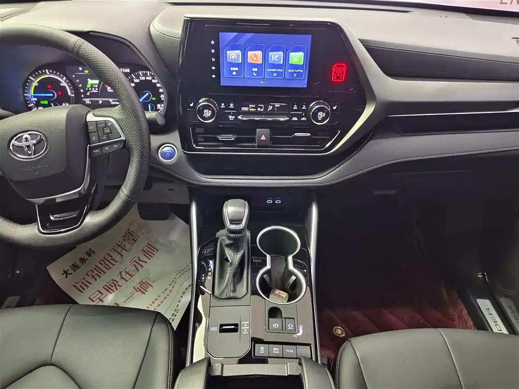 Toyota Highlander 2022 Hybrid 2.5L 4WD Luxury 7-Seater фото 13