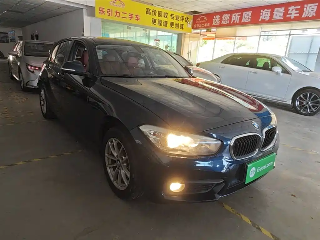 BMW 1 Series (Import) 2016 118i Leading фото 4