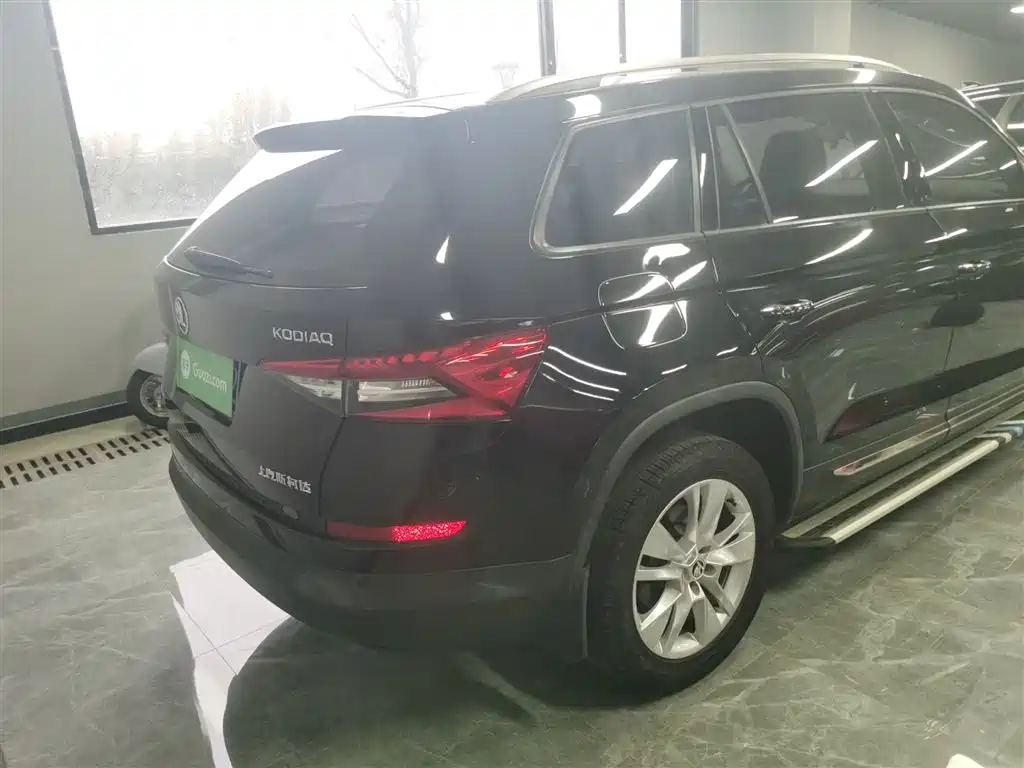 Škoda Kodiaq 2018 TSI330 5-seat FWD Luxury фото 4