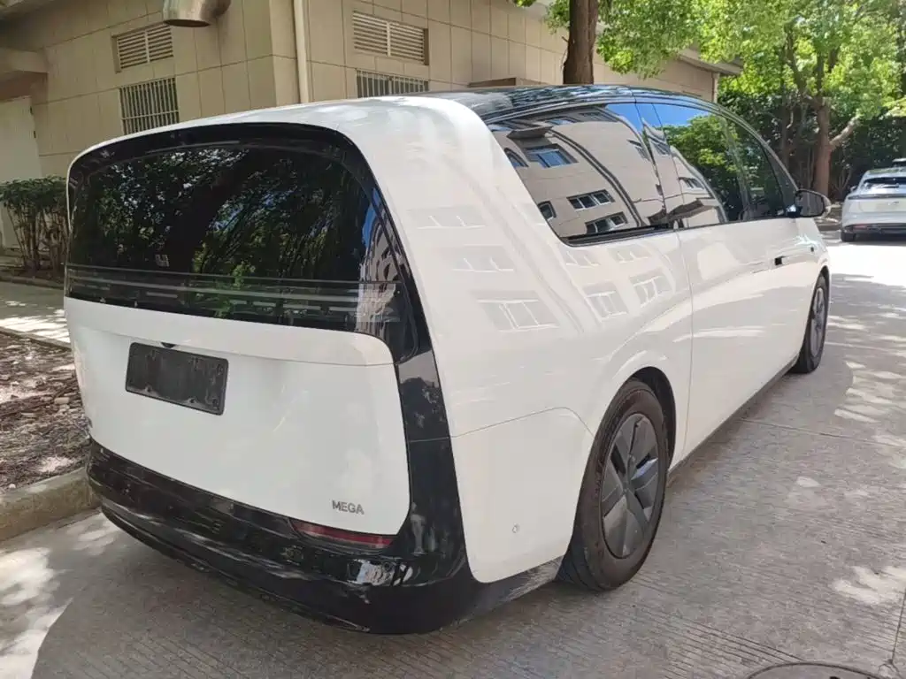 Li Auto MEGA 2025 2025 Model Home Family Special Edition