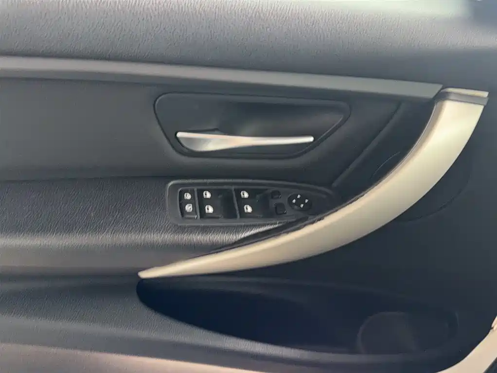 BMW 3 Series 2015 320Li Super Joy Fashion фото 14