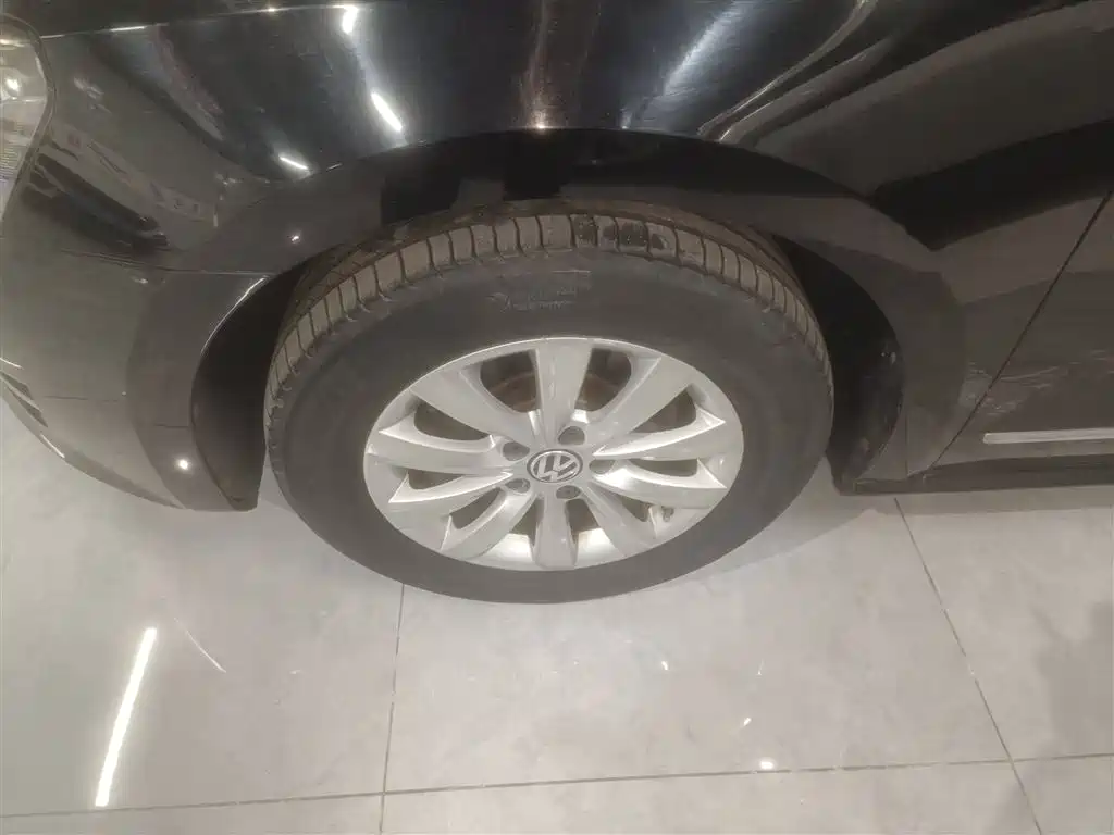 Volkswagen Passat 2013 1.8TSI DSG Zunrong фото 23