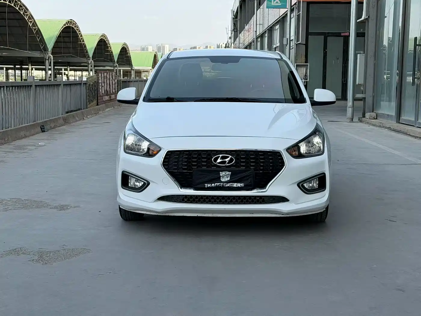 Hyundai Verna 2017 1.4L Manual Color Edition (China V) фото 2
