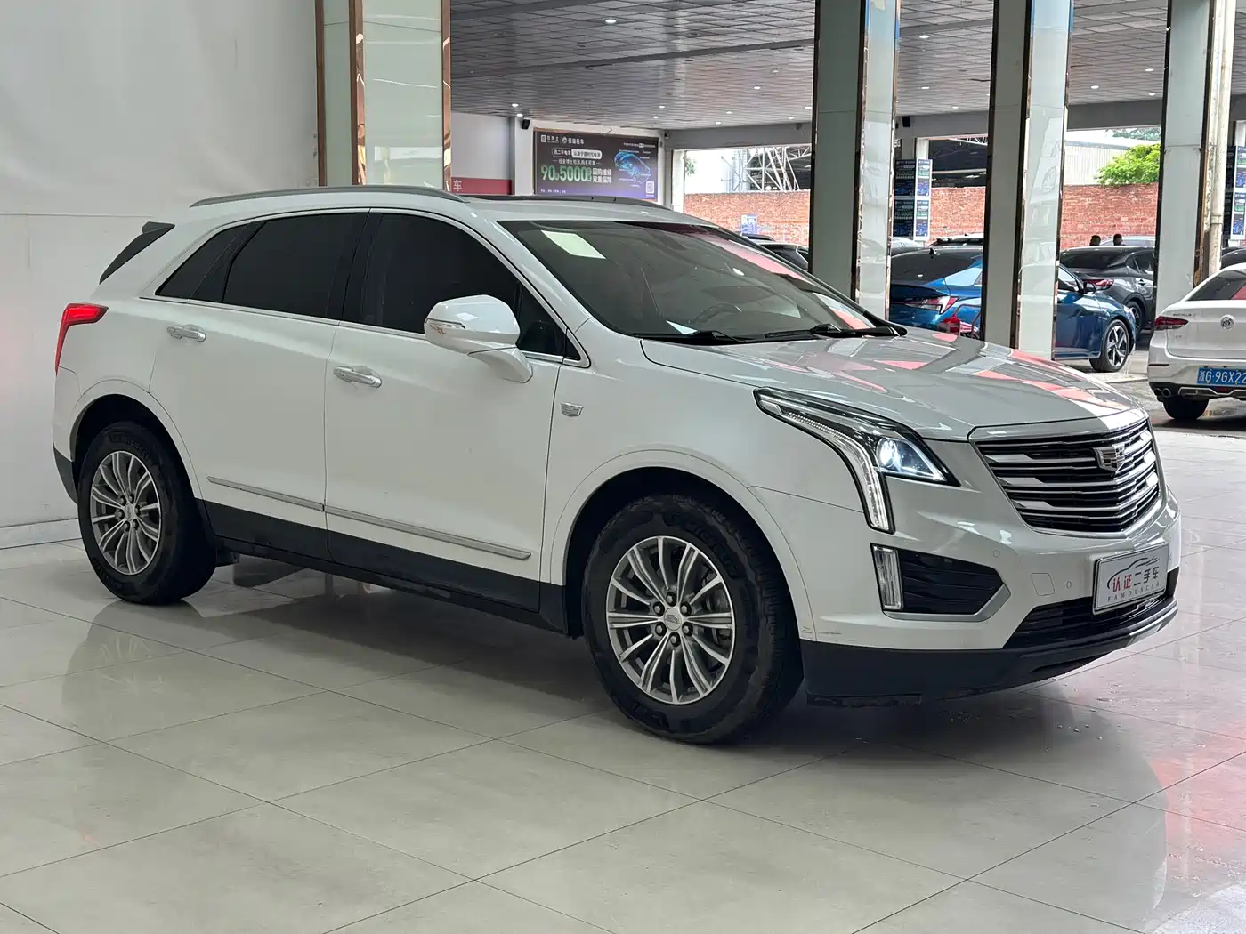 Cadillac XT5 2018 25T Luxury фото 3