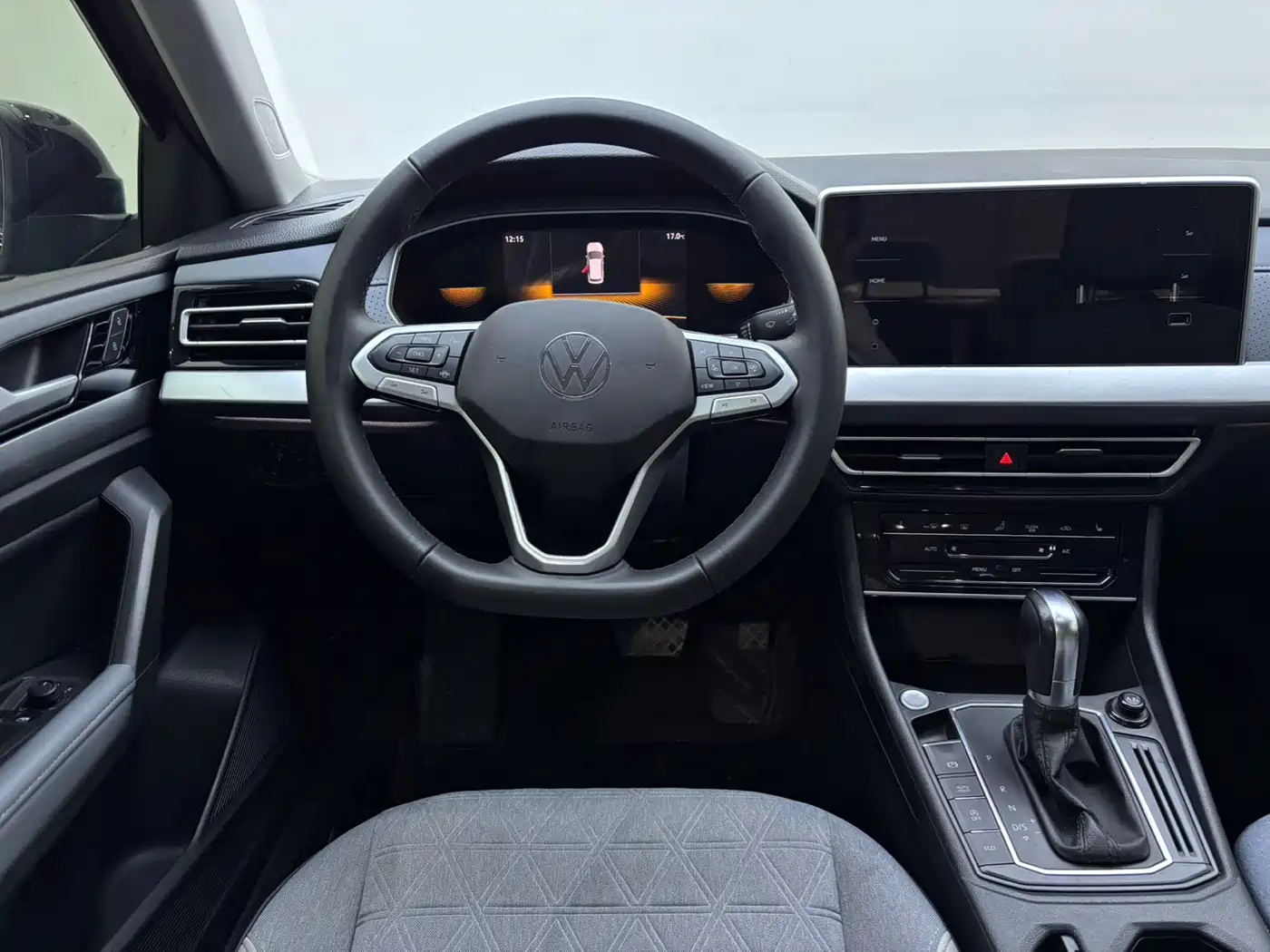Volkswagen Lavida 2023 Model 280TSI DSG Eternal Edition фото 7