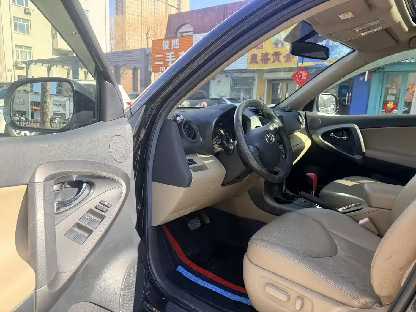 Toyota RAV4 Rongfang 2012 Styling Edition 2.4L Automatic 4WD Luxury фото 7