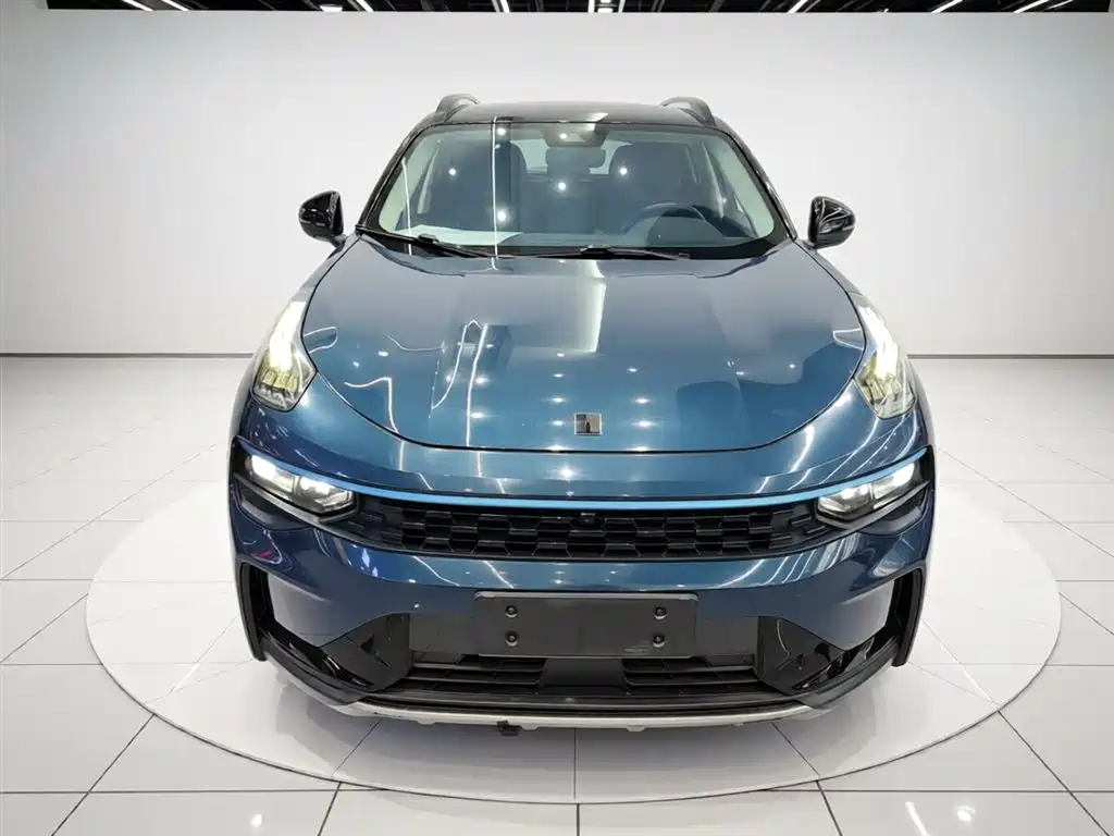 Lynk & Co 01 2021 2.0TD 2WD Shine Pro фото 3