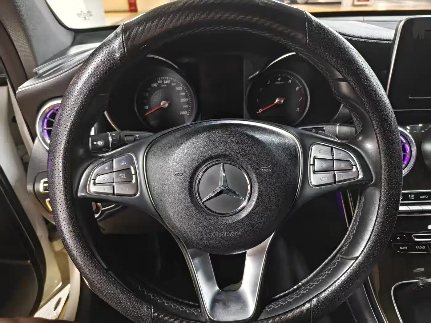 Mercedes-Benz GLC 2016 GLC 260 4MATIC Luxury фото 7