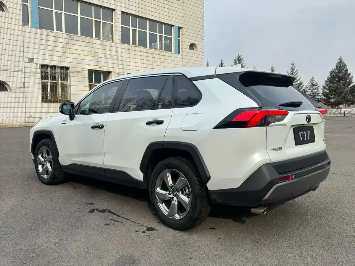 Toyota RAV4 Rongfang 2021 2.0L CVT 4WD Trend PLUS фото 9
