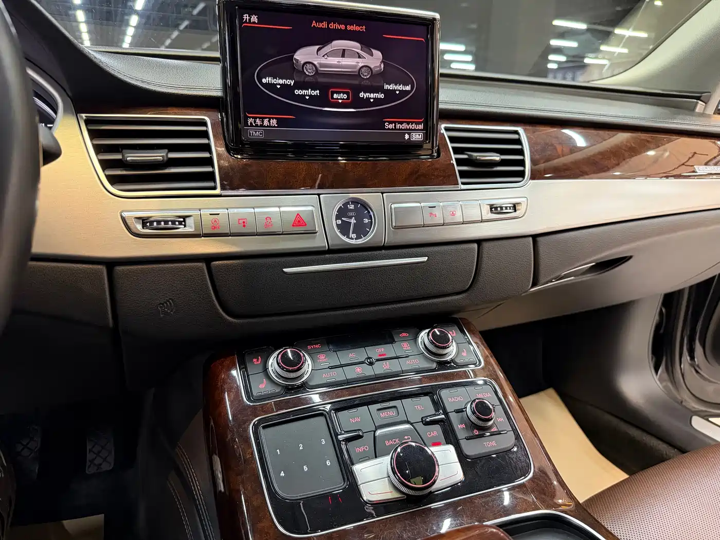 Audi A8 2013 A8L 55 TFSI quattro Premium фото 20