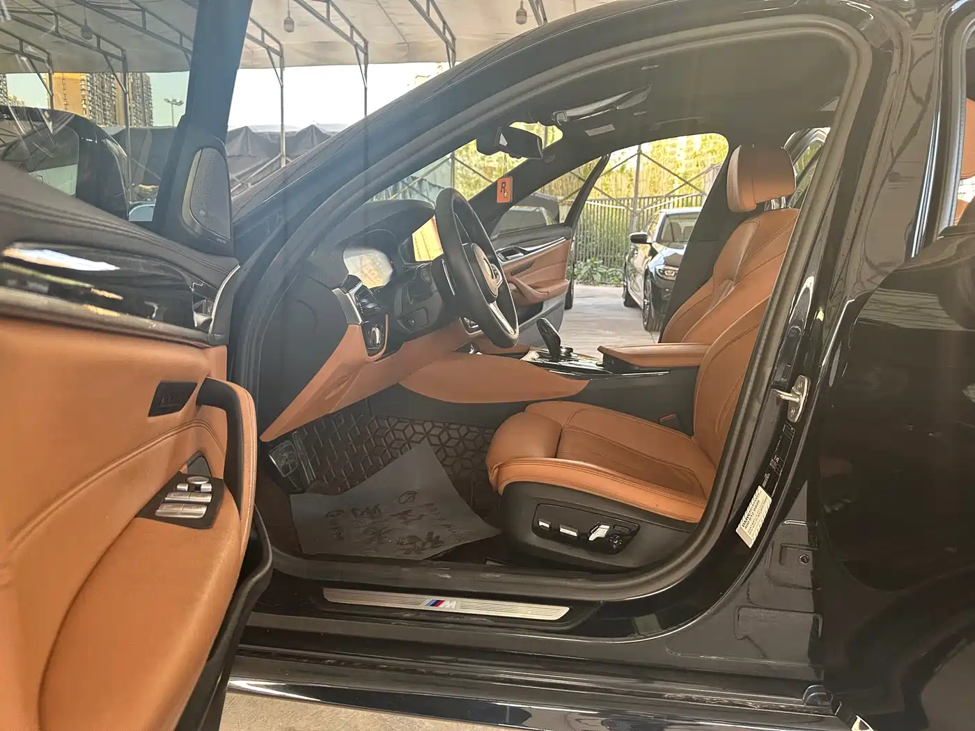 BMW 5 Series 2019 530Li Premium M Sport Package фото 18