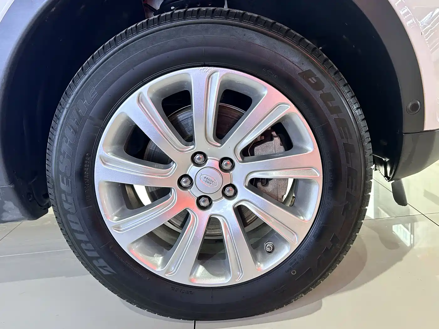 Land Rover Discovery Sport 2019 240PS SE Edition China V фото 20