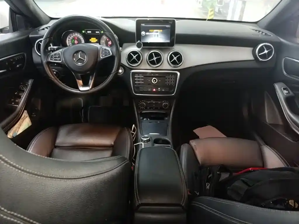 Mercedes-Benz CLA (Import) 2016 CLA 200 Fashion фото 10