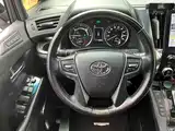 Фото 15 - Toyota Vellfire