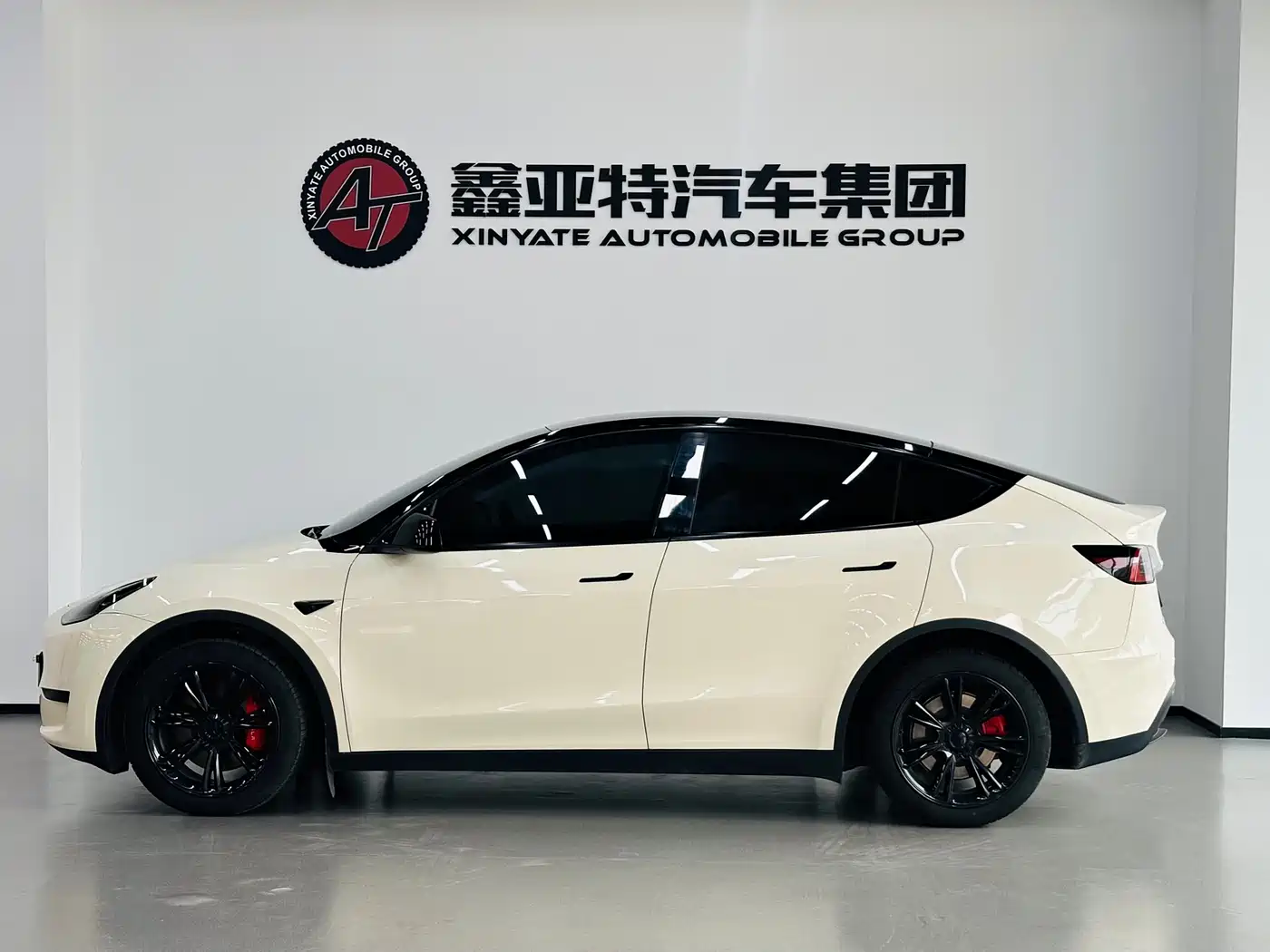 Фото 4 - Tesla Model Y