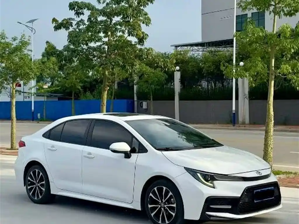 Toyota Levin 2022 185T CVT Sport Edition фото 3