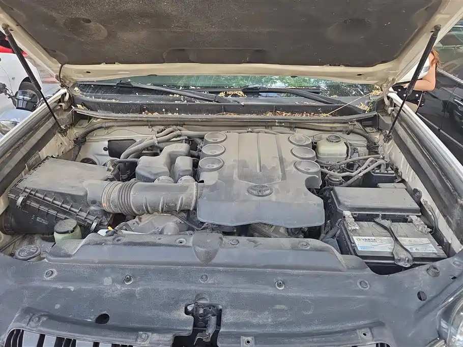Toyota Prado 2010 4.0L Automatic TX-L фото 10